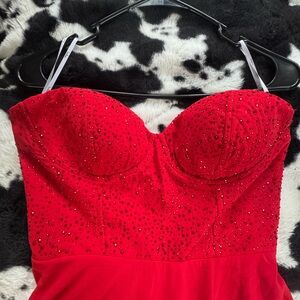 Elegant Red Strapless Dress